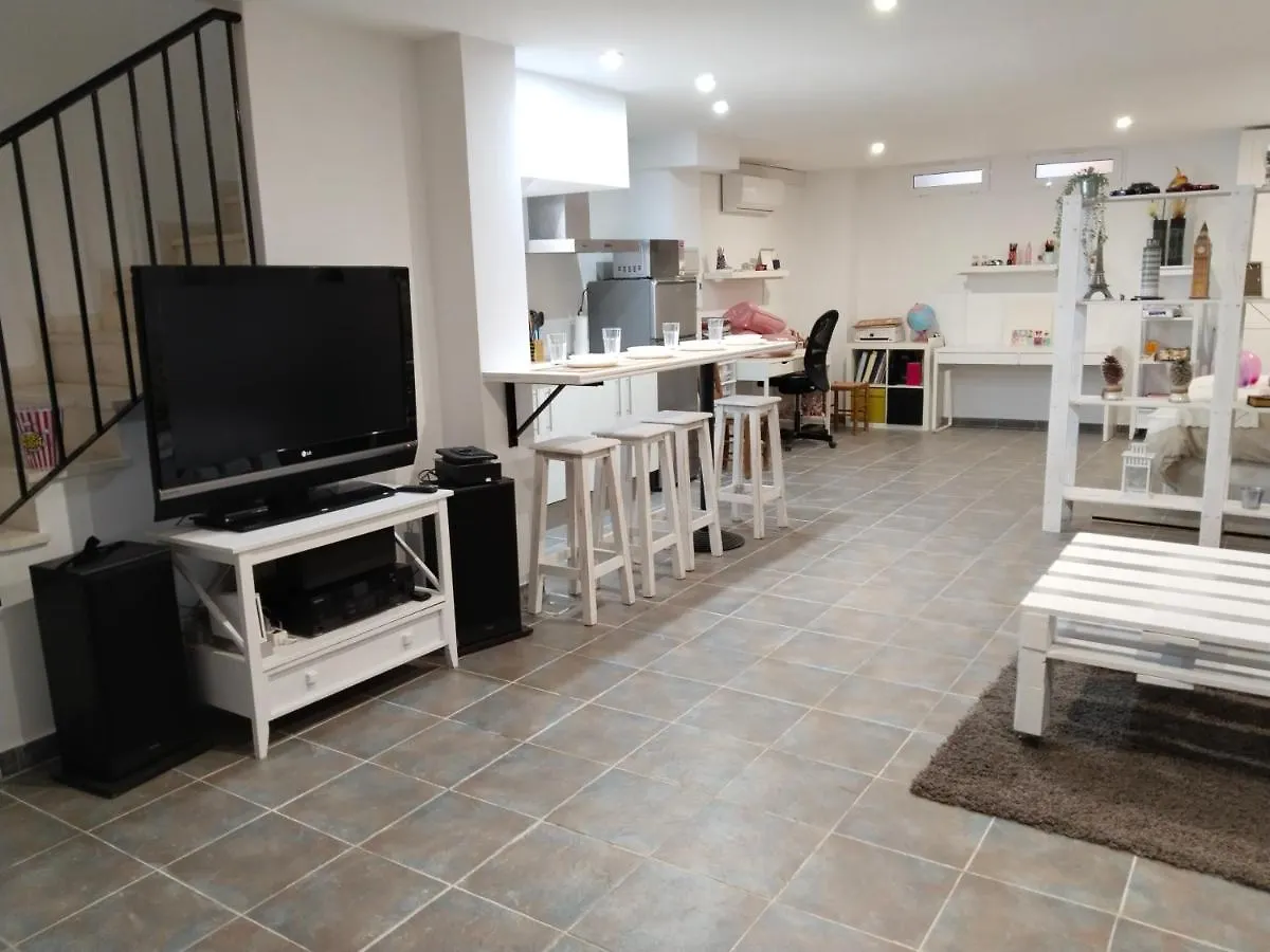 Acogedor Apartamento Loft アラウリン・デ・ラ・トレ アパート