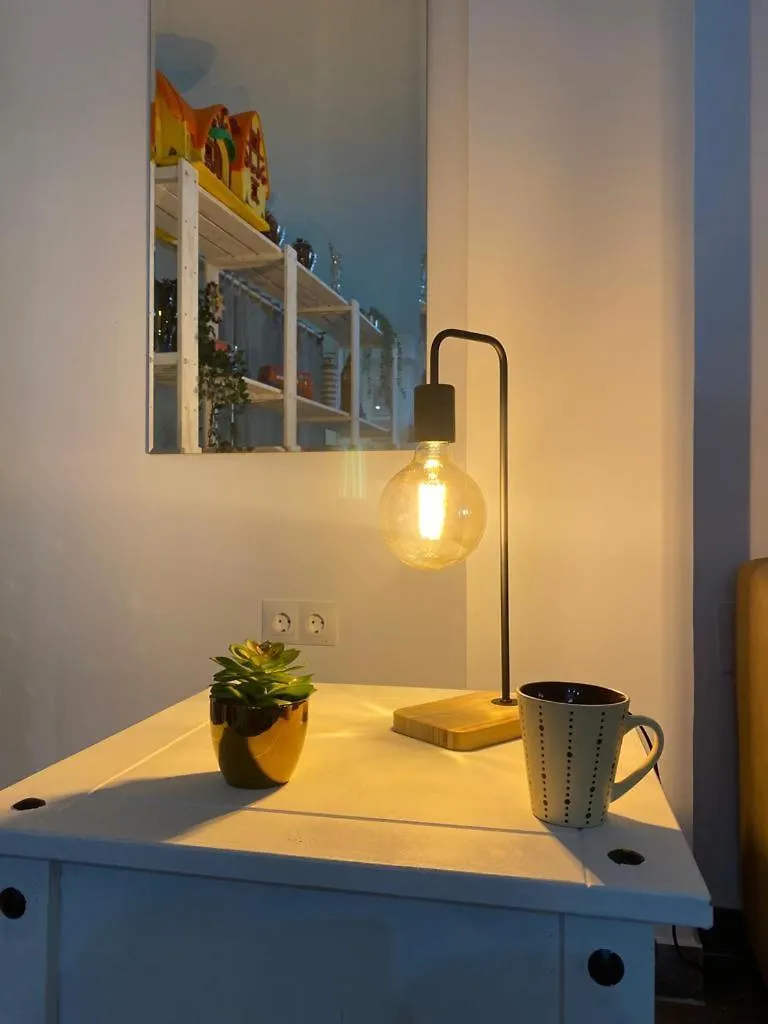 Acogedor Apartamento Loft アラウリン・デ・ラ・トレ 0*,