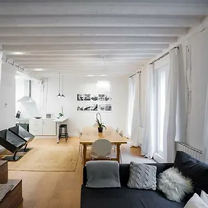 https://apartamento-minimalista-en-el-corazon-de-bilbao.sansebastianhotels.net